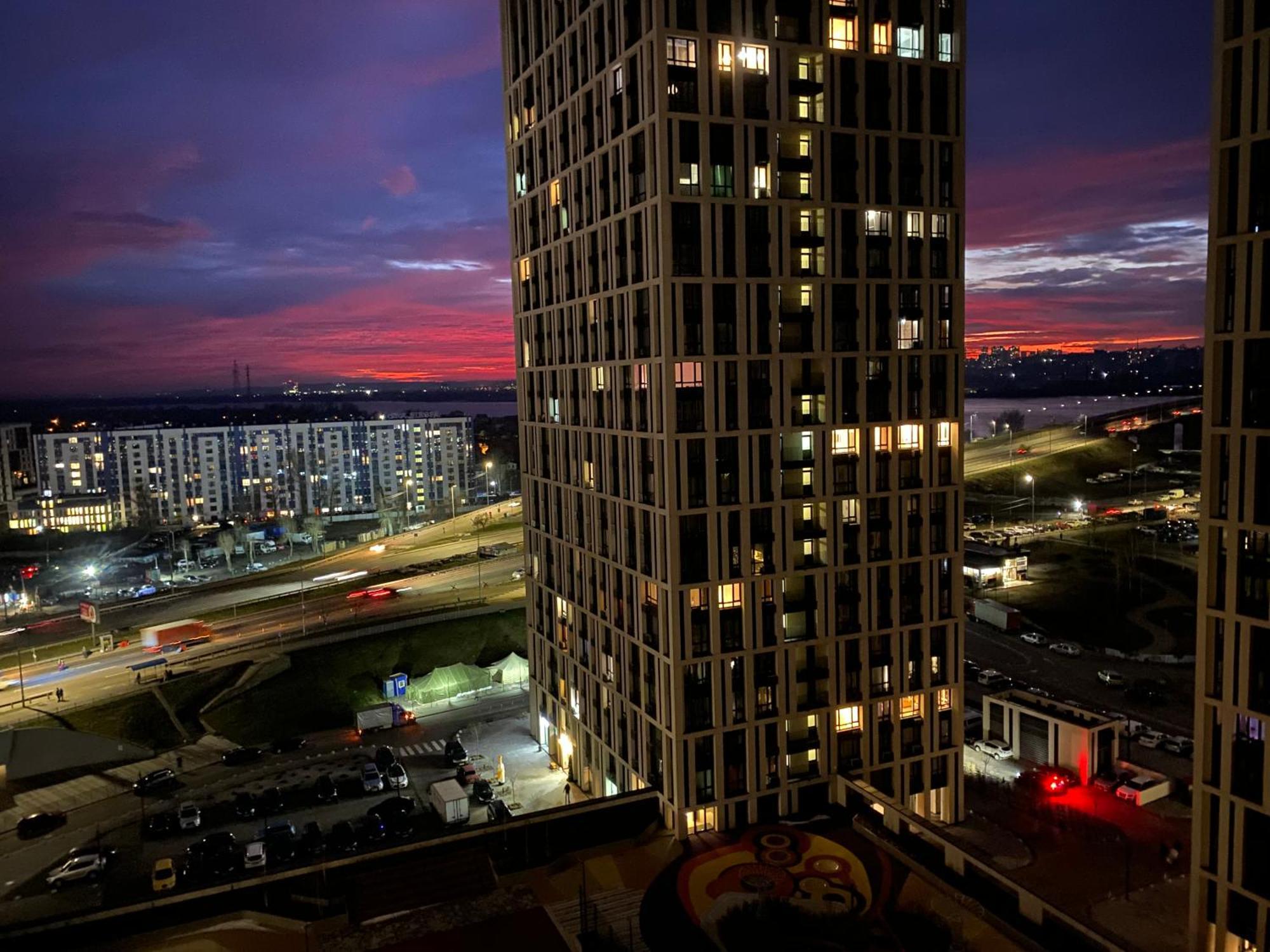 Slavutich Number 3 Апартаменти *
